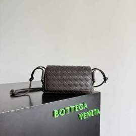 Picture of Bottega Veneta Handbags _SKUfw220043150fw